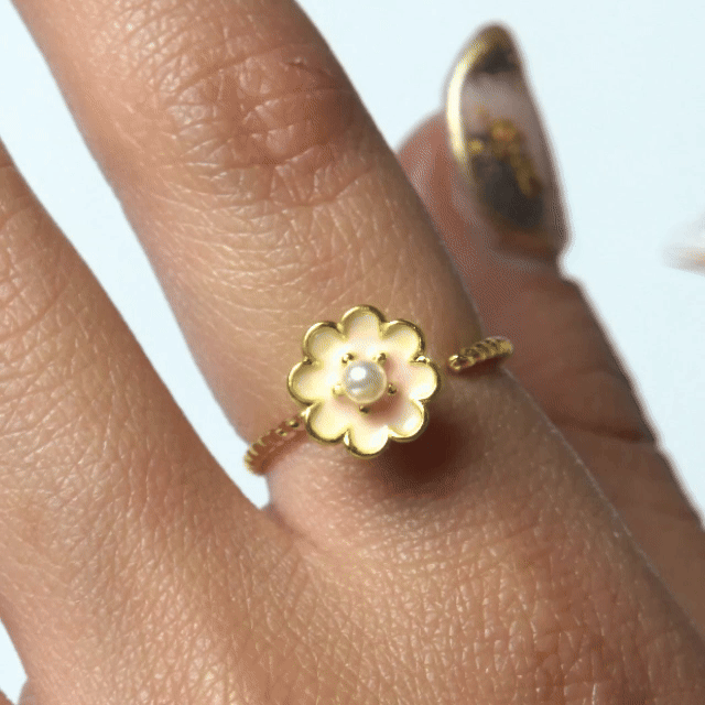 Anillo Giratorio Flor Perla - Agosto 18