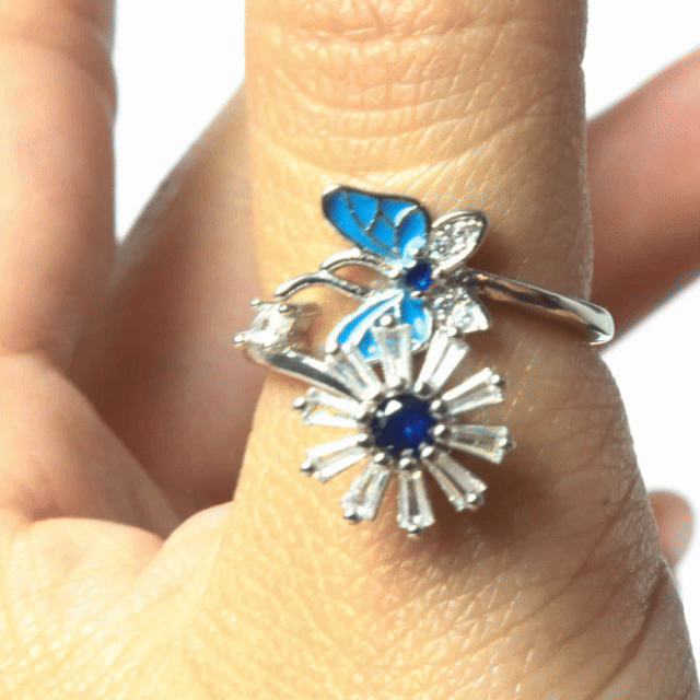 Anillo Giratorio Mariposa y Flor - Agosto 18