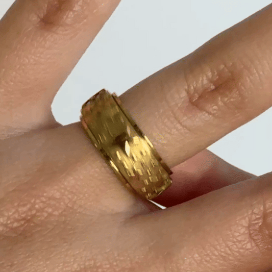 Anillo Deslizante Estrellas Relieve Dorado