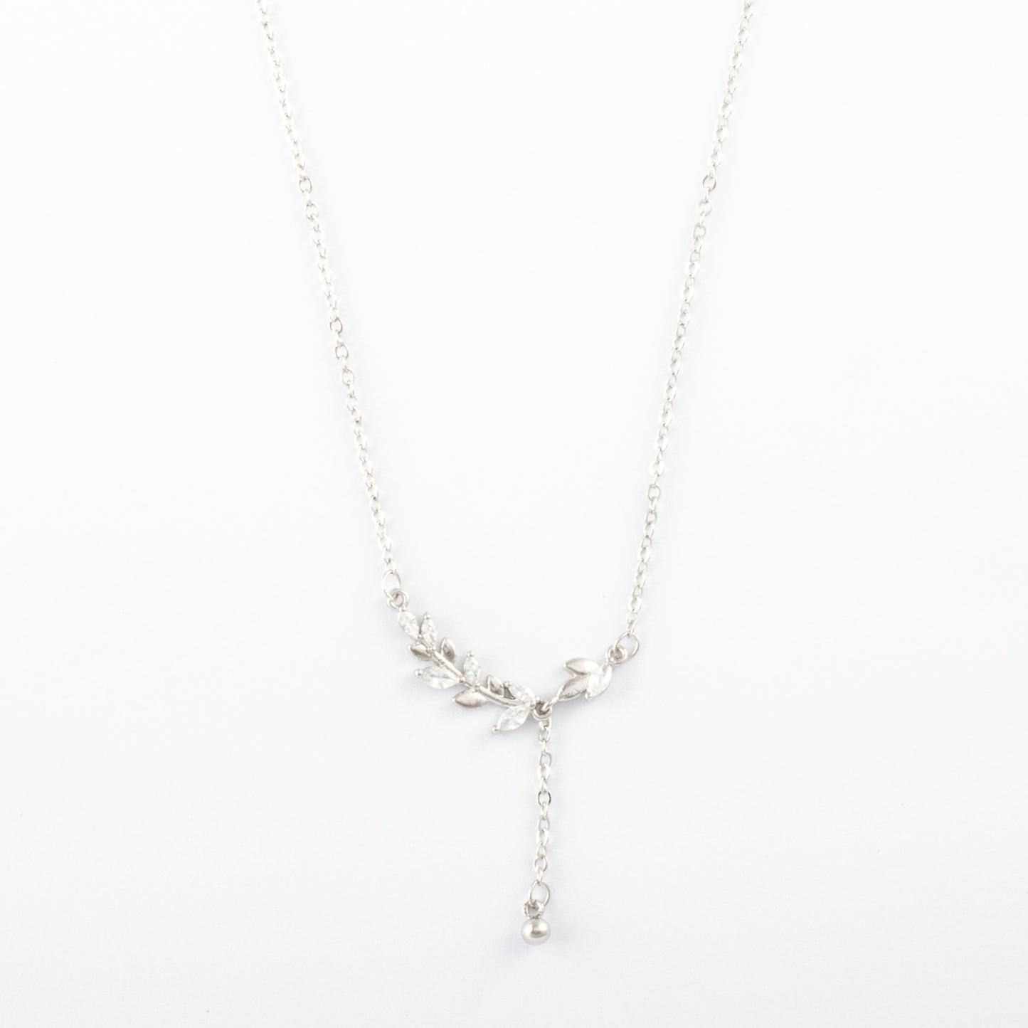 Collar Junio Omireth - Agosto 18
