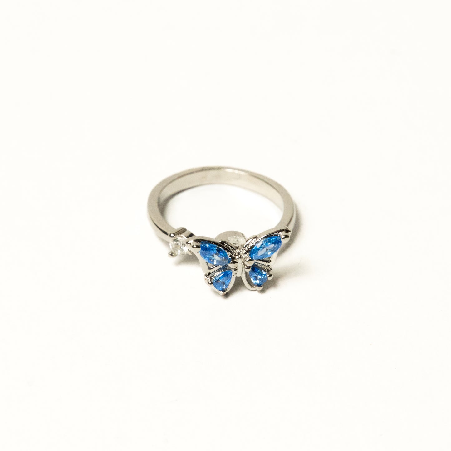 Anillo Giratorio Mariposa Plateado y Celeste - Agosto 18