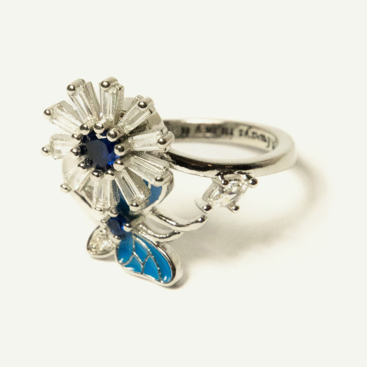 Anillo Giratorio Mariposa y Flor - Agosto 18