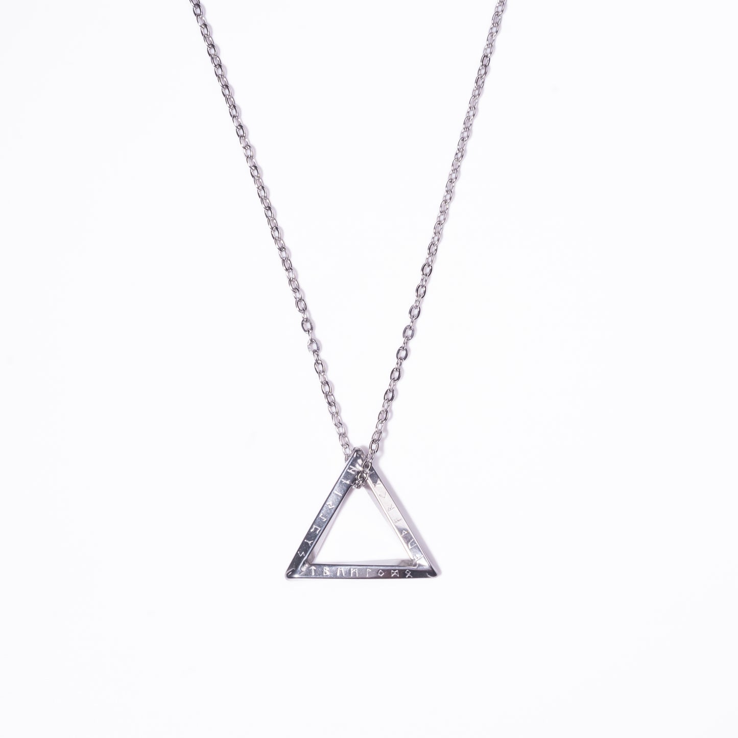 Hombre Collar Triangulo Plateado