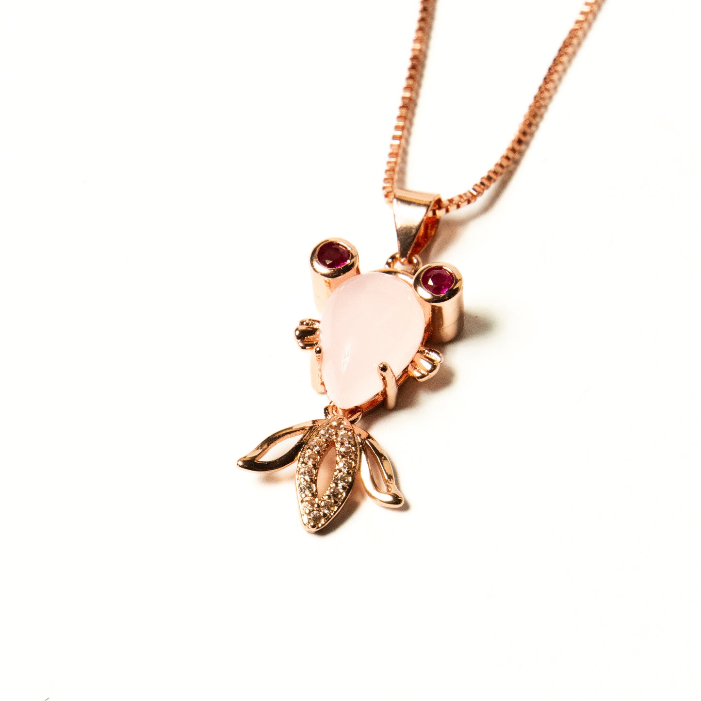 Collar Pez Rosé - Agosto 18