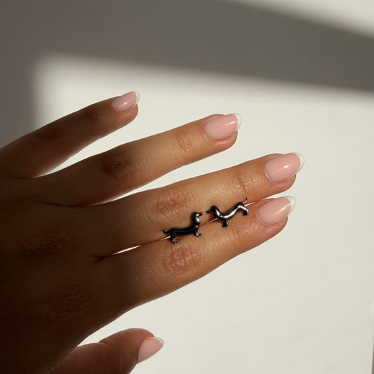 Aretes Negros Plata S925 Salchicha en mano