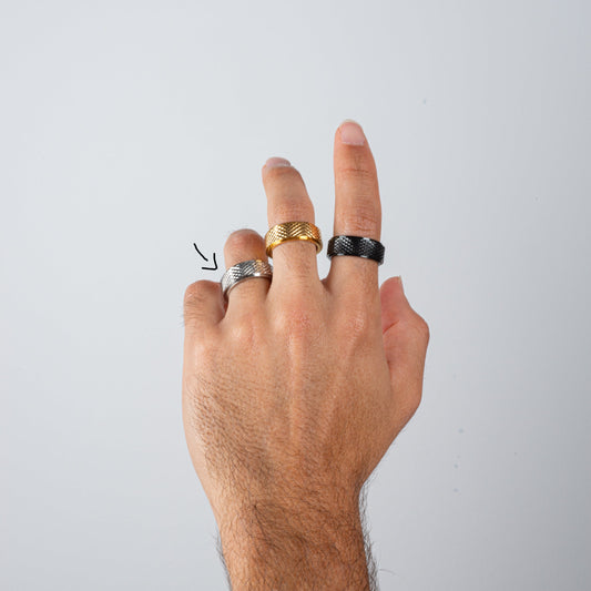 Anillo Deslizante Patrón Rayado Plateado