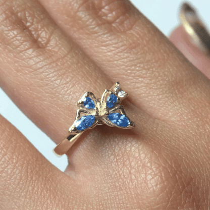 Anillo Giratorio Mariposa Dorado y Celeste - Agosto 18