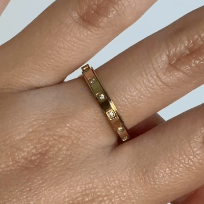 Anillo Deslizante Delgado Brillos Dorado