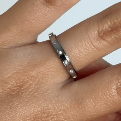 Anillo Deslizante Delgado Brillos Plateado