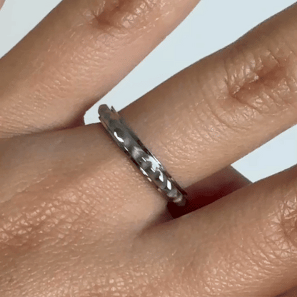 Anillo Deslizante Delgado Rombos Plateado