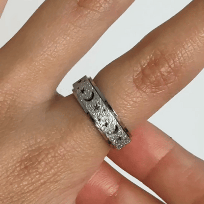 Anillo Deslizante Luna y Estrellas Aspero Plateado