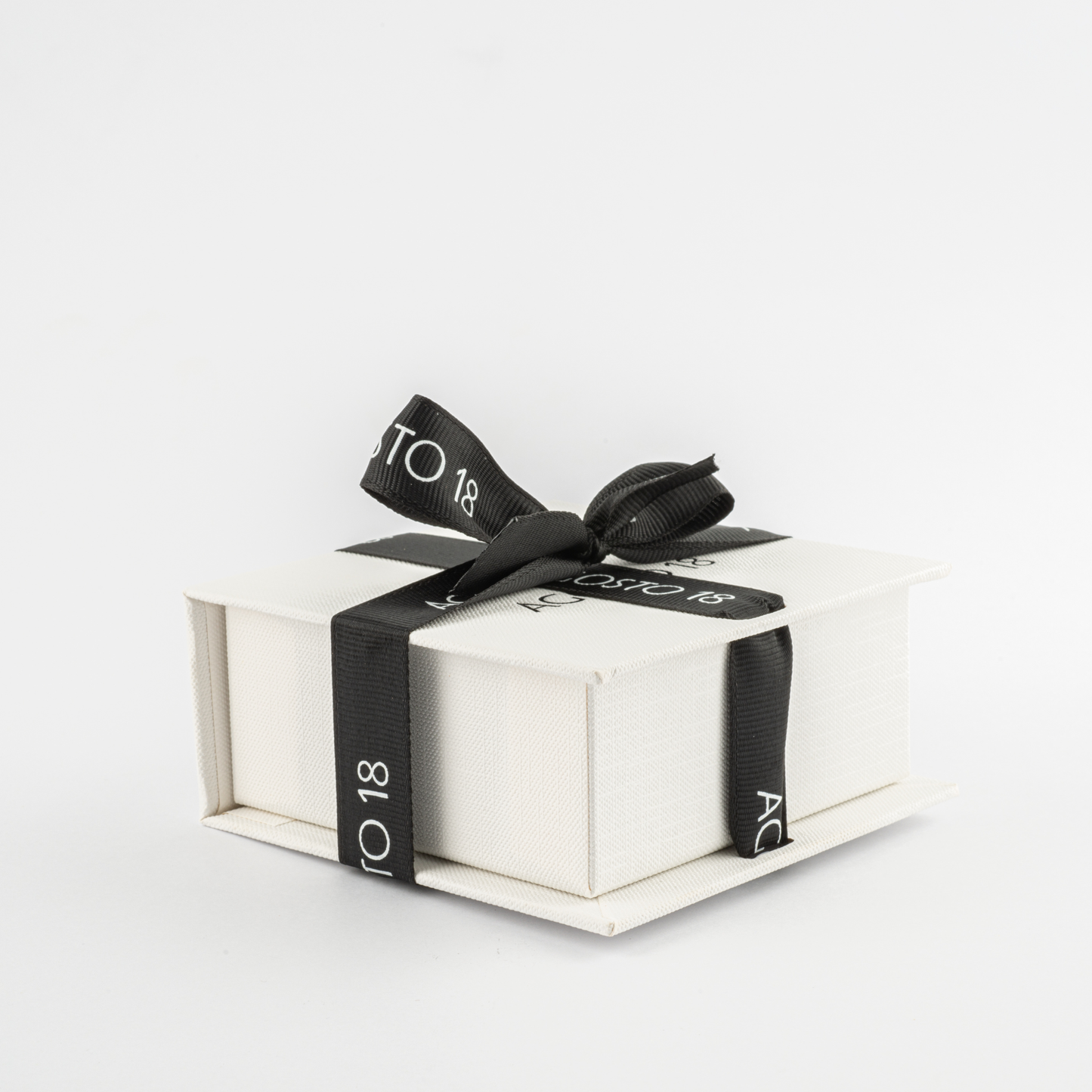 Caja de regalo Agosto 18