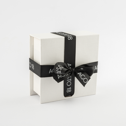 Caja de regalo Agosto 18