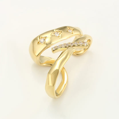 PUNE GOLD EARCUFF