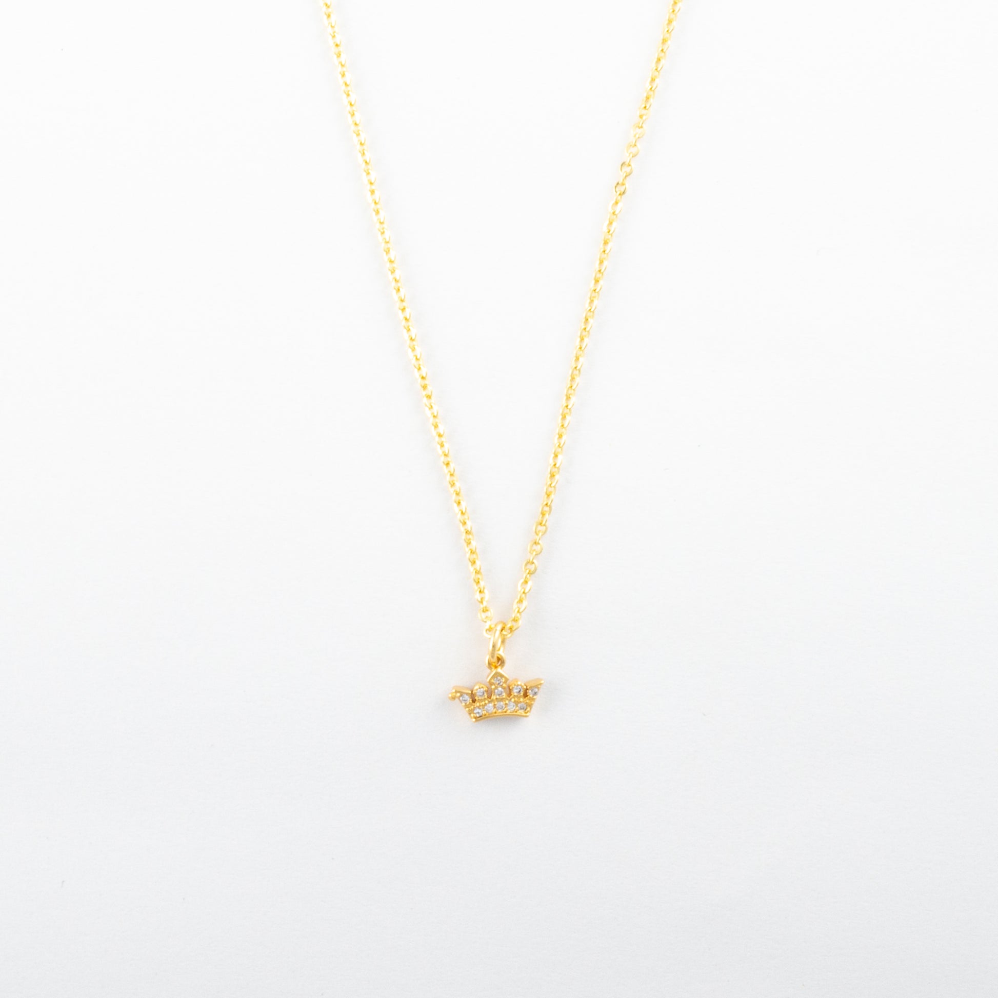 Collar Junio Corona Dorado - Agosto 18