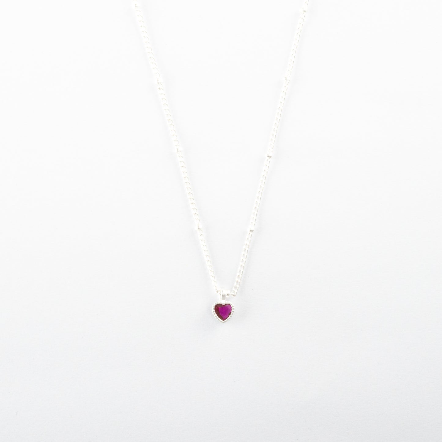 Collar Junio Nytheria - Agosto 18