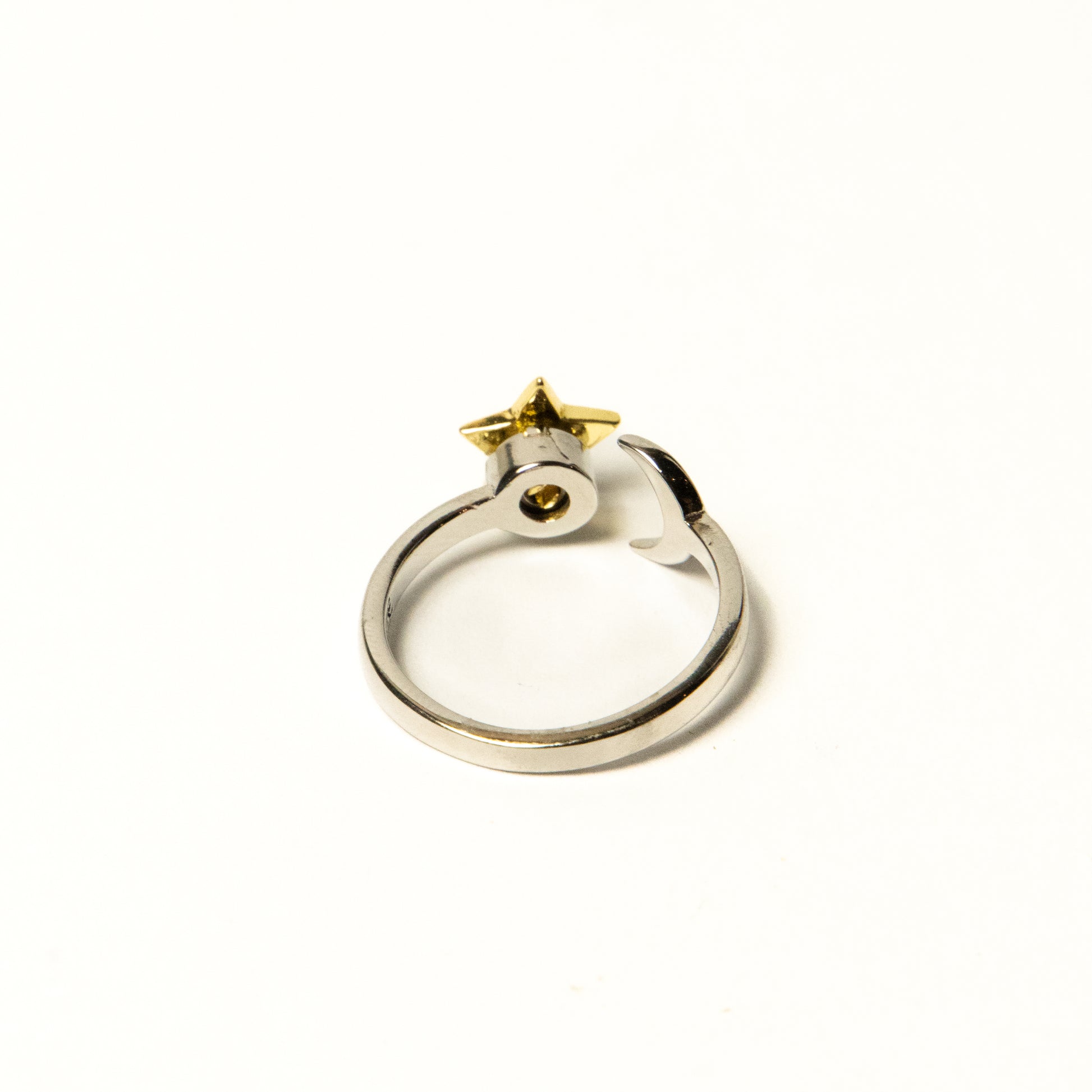 Anillo Giratorio Grabado Estrella y Luna - Agosto 18
