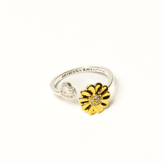 Anillo Grabado Flor - Agosto 18