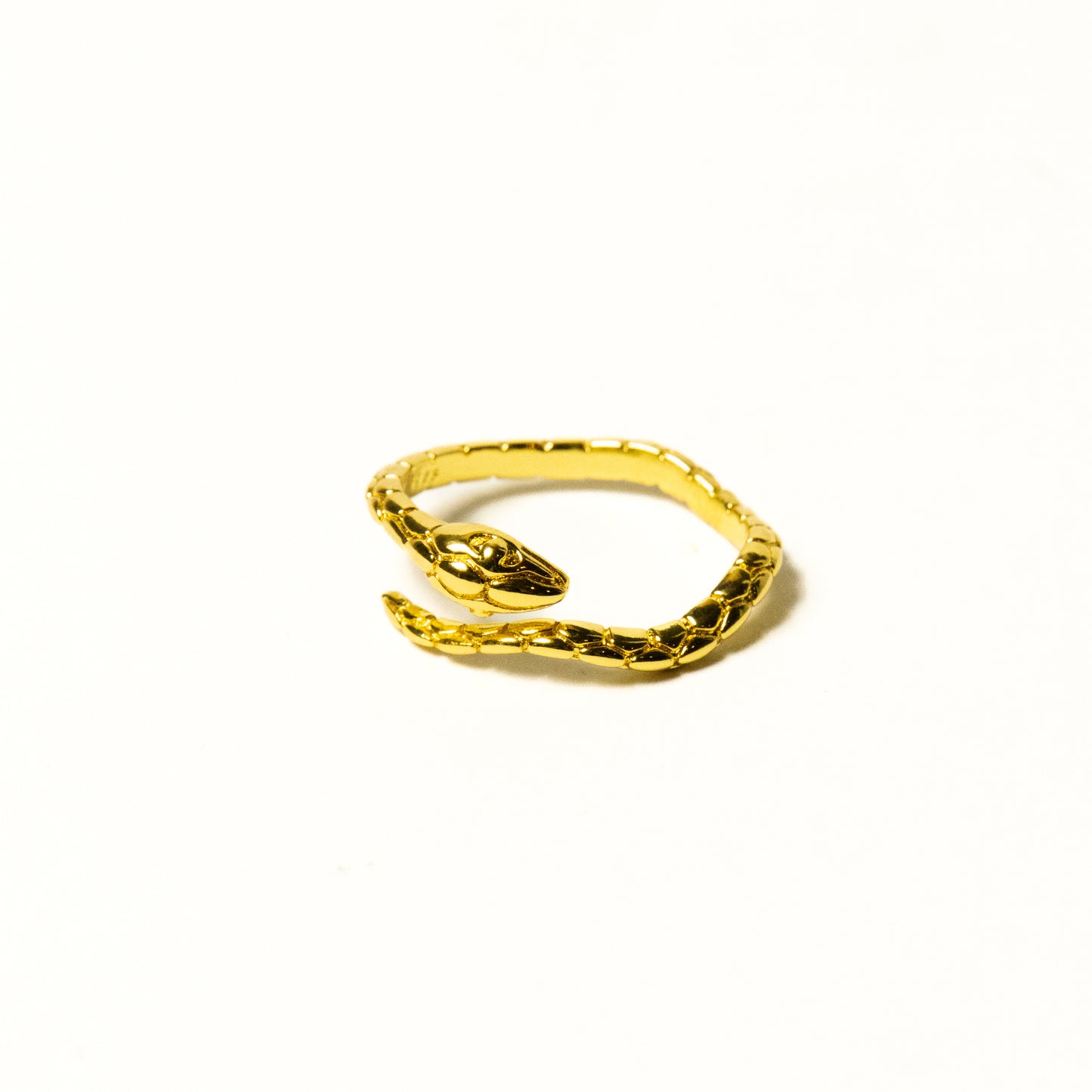 Anillo Escamas Dorado - Agosto 18