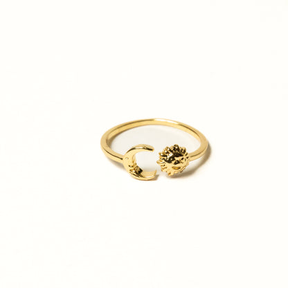 Anillo Luna y Sol Dorado - Agosto 18