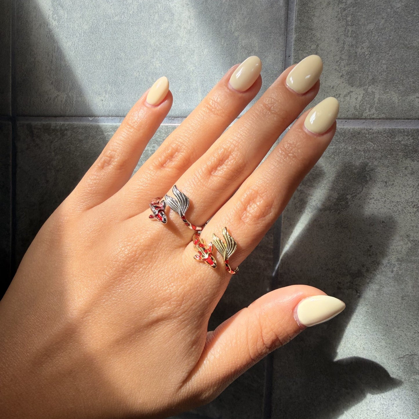 Anillo Dorado Plata S925 Pez Koi Rojo