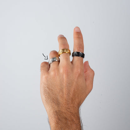 Anillo Deslizante Patrón Rayado Plateado