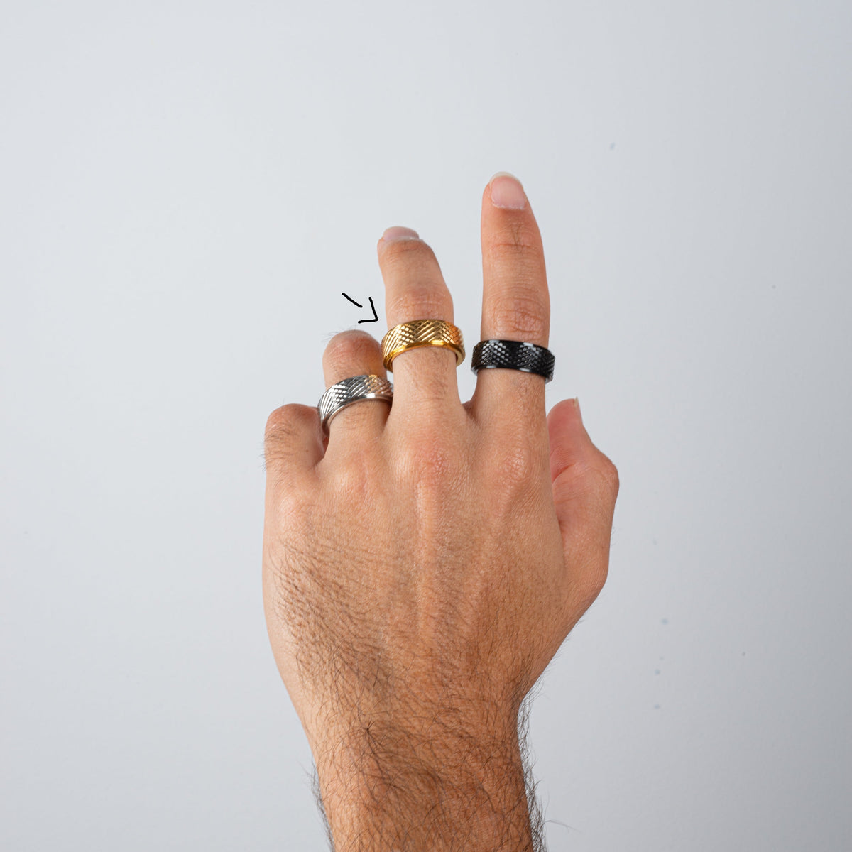 Anillo Deslizante Patrón Rayado Dorado