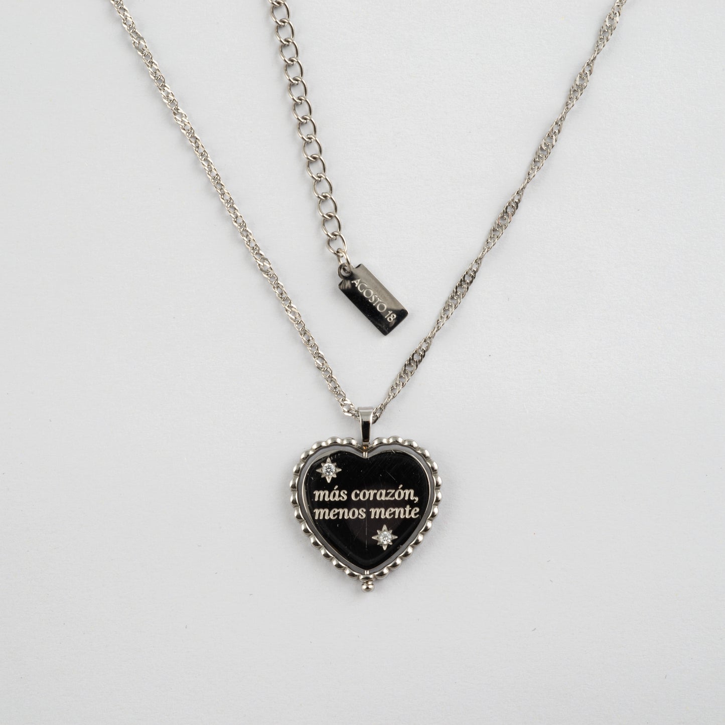 Collar Corazón Doble · Agosto 18