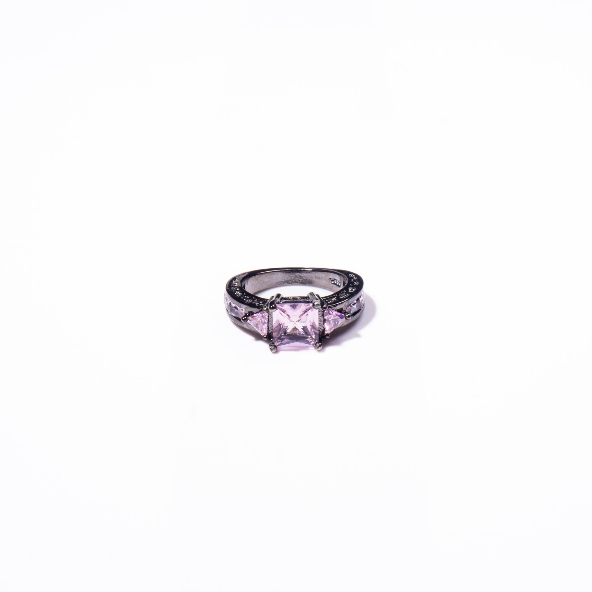 Anillo Genuino - Agosto 18