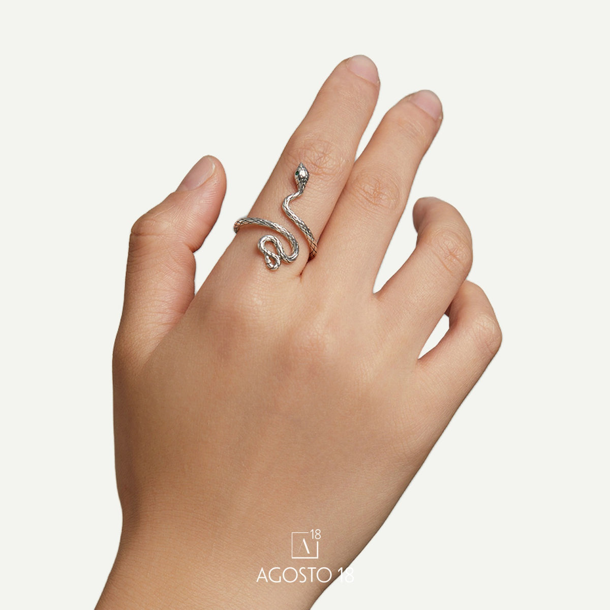 Anillo Plata S925 Serpiente Espiral – así se ve puesto