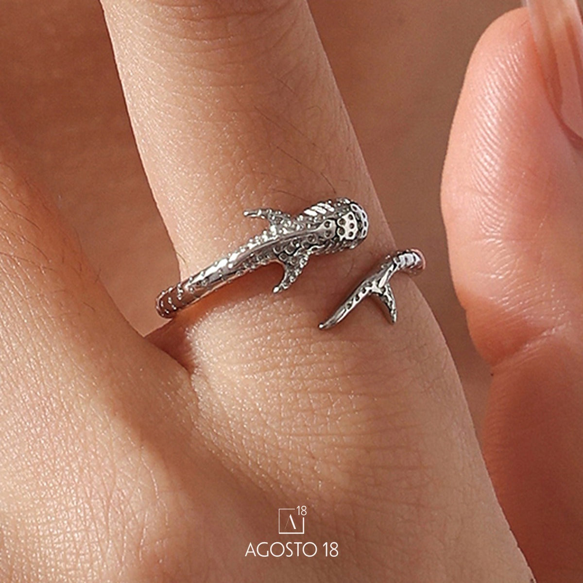 Anillo Plata S925 Tiburón Ballena – así se ve puesto