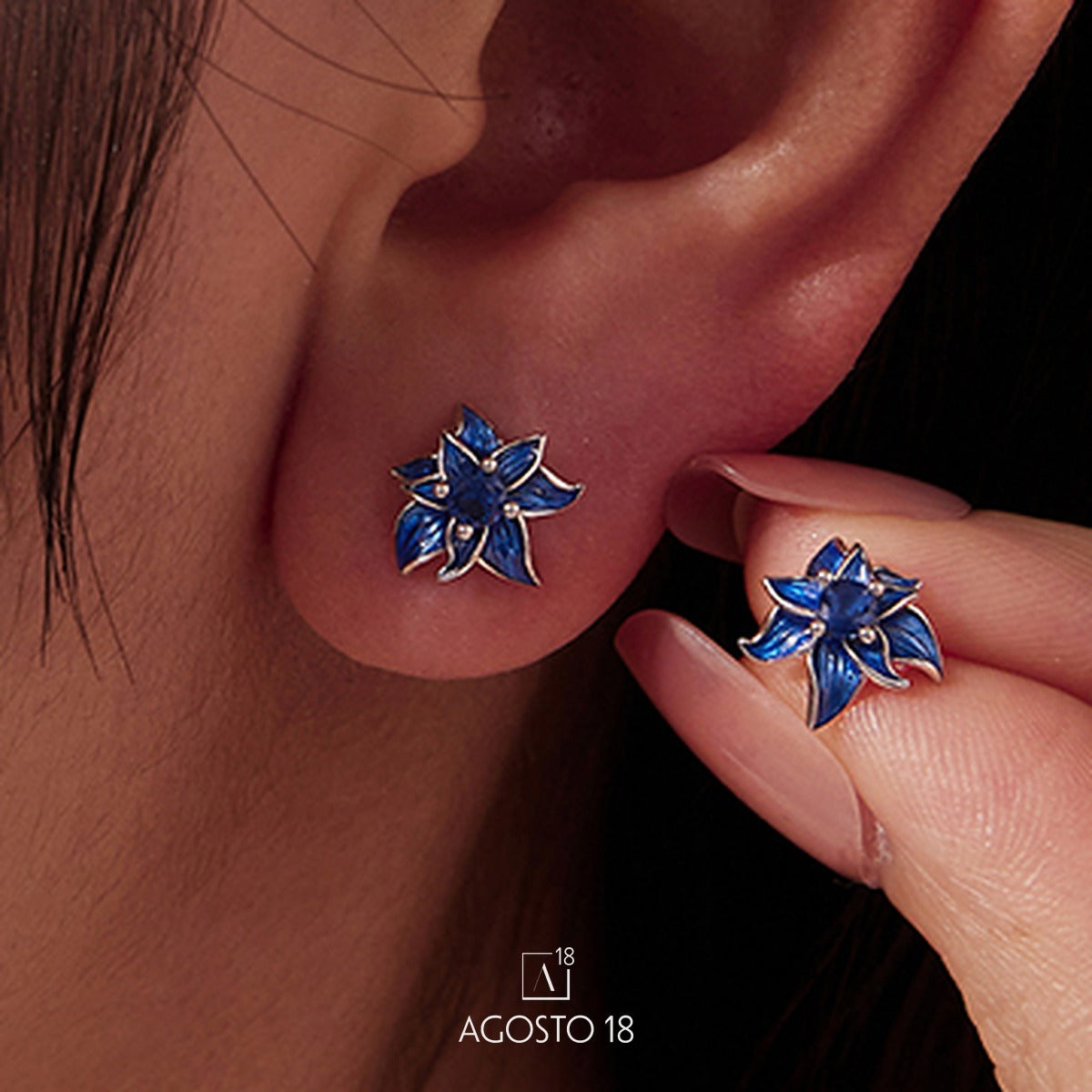 Aretes Plata S925 Flor de Loto Azul – así se ve puesto