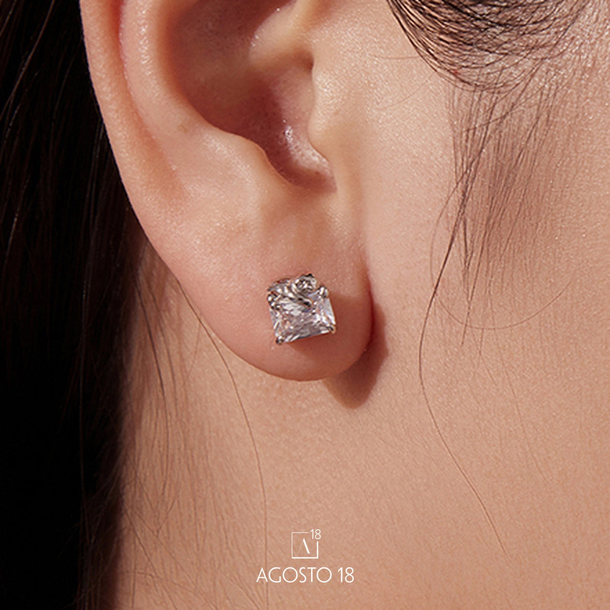 Aretes Plata S925 Cristal Cuadrado – así se ve puesto