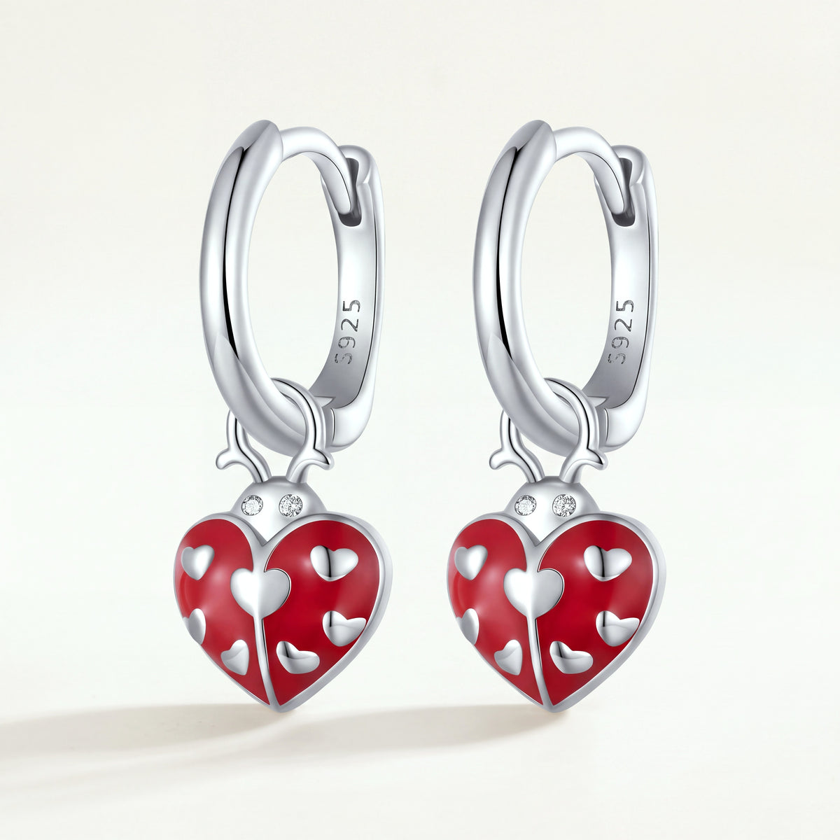 Aretes Argolla Plata S925 Mariquita Corazón