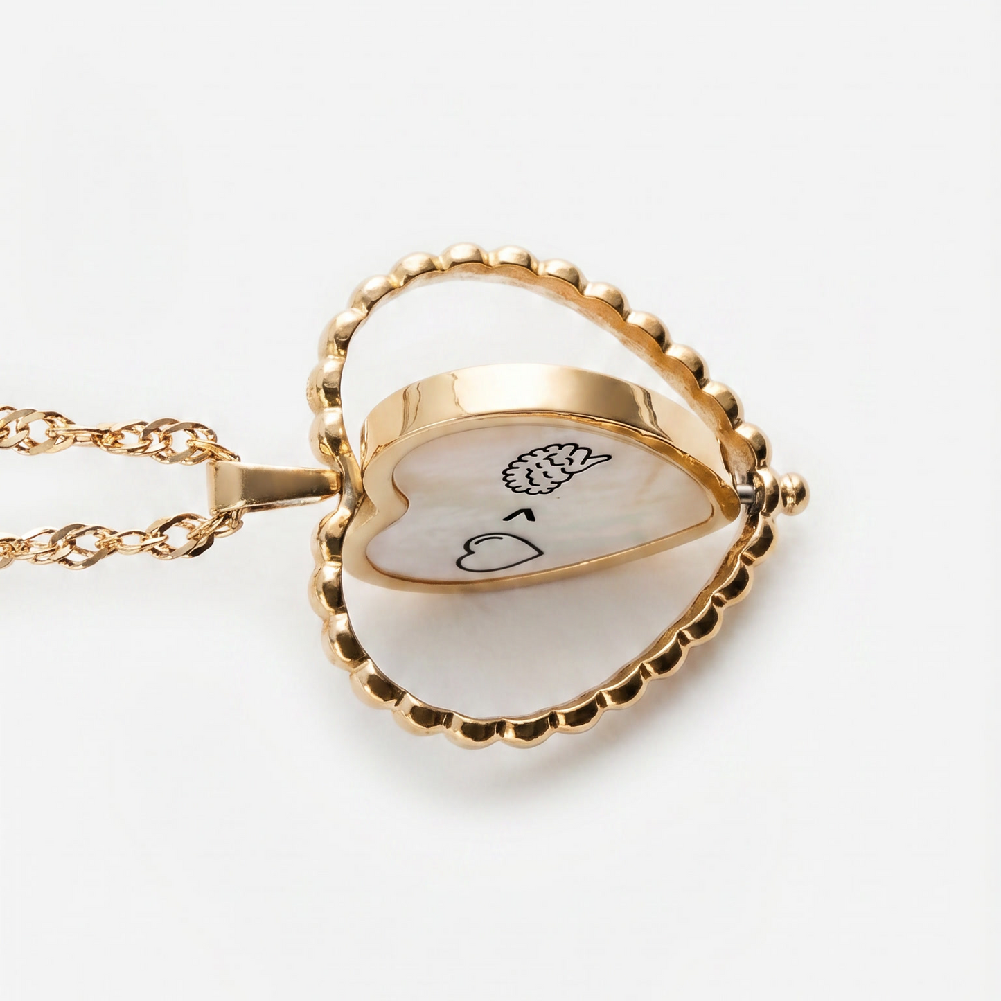 Collar Corazón Doble · Agosto 18
