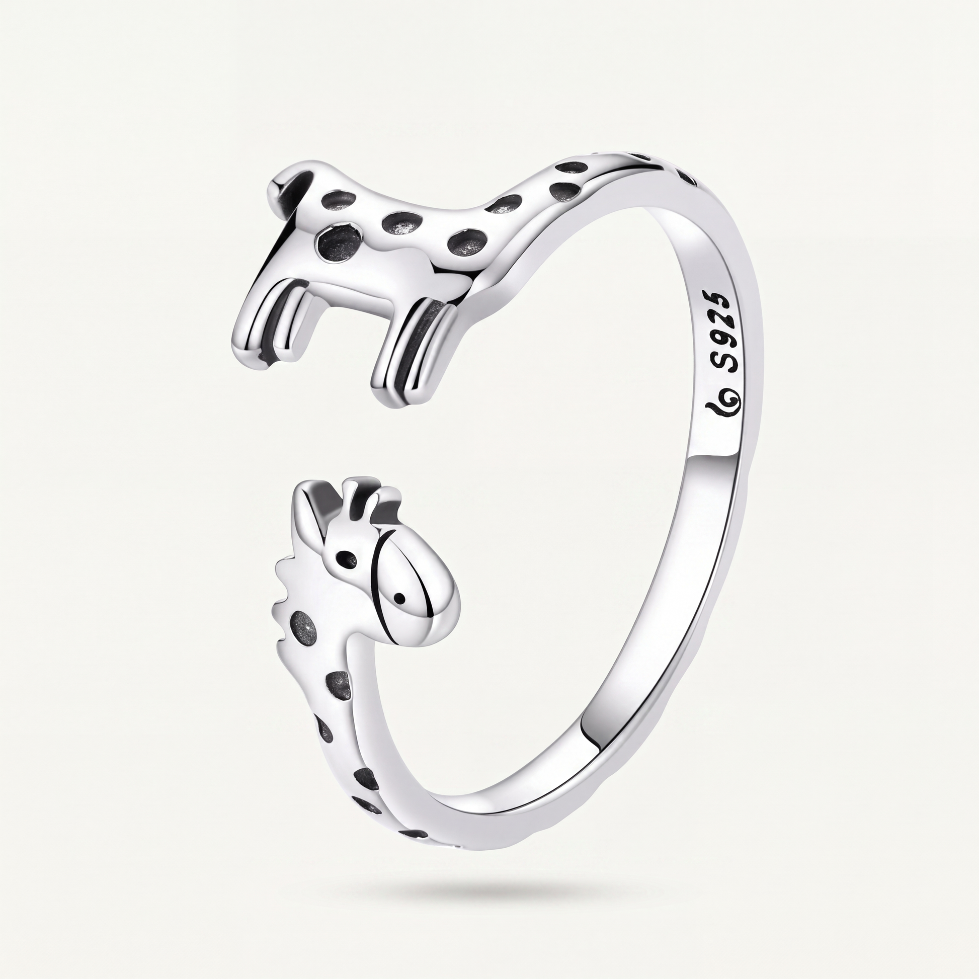 Anillo Plata S925 Jirafita Abrazo